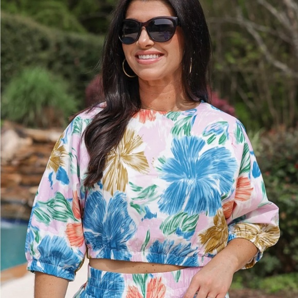 Aureum Ted's Floral Crop Top Size Medium NWT - Picture 1 of 6
